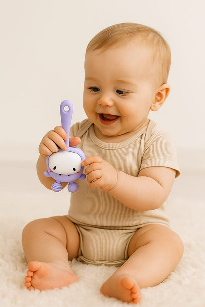 GIRAFFE SILICONE RATTLE TEETHER TOY – SOFT & SAFE FOR 3–12 MONTHS