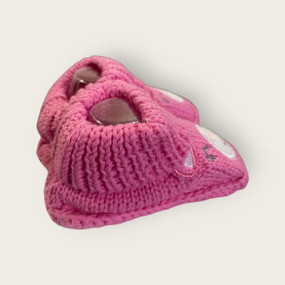 Cozy Woolen Booties for Newborn to 6 Months | Knitted Warm Baby Shoes with Unique Pattern (pink)