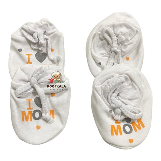 Premium Heavy Quality Baby Mitten & Booties Set – Soft Cotton, “I ♥ MOM” Design