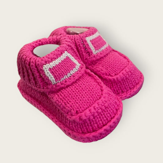 Cozy Woolen Booties for Newborn to 6 Months | Knitted Warm Baby Shoes with Unique Pattern (pink)