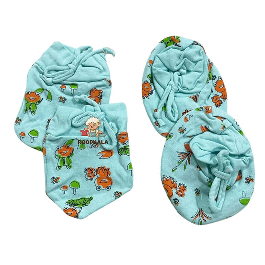 Soft Interlock Knit Baby Mitten & Booties Set – Gentle Thread Design, Perfect for 0-6 months green