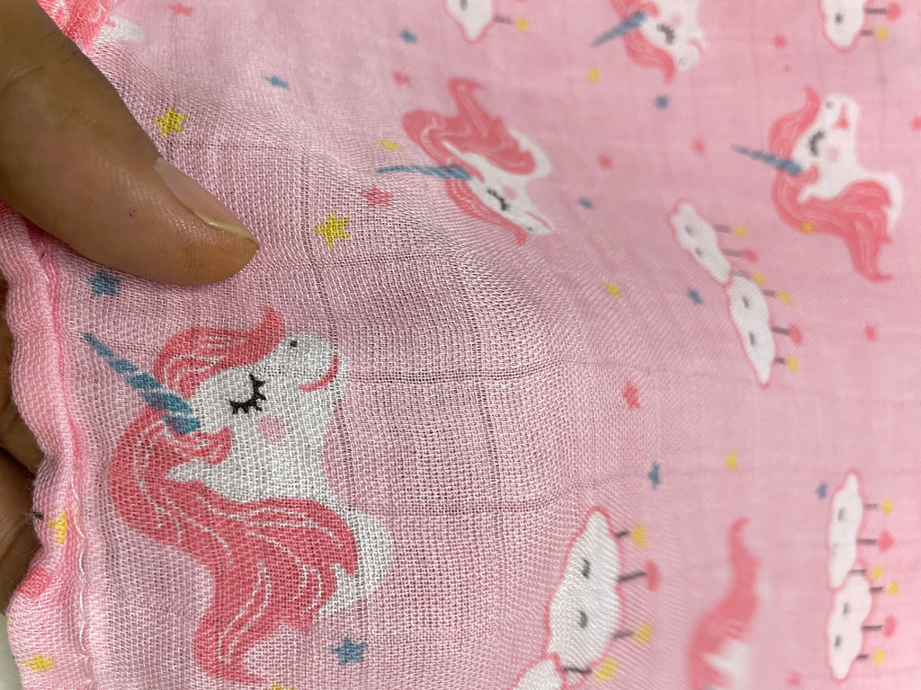 100% Muslin Baby Swaddle – Minimalist Design with Soft Pastel Colours